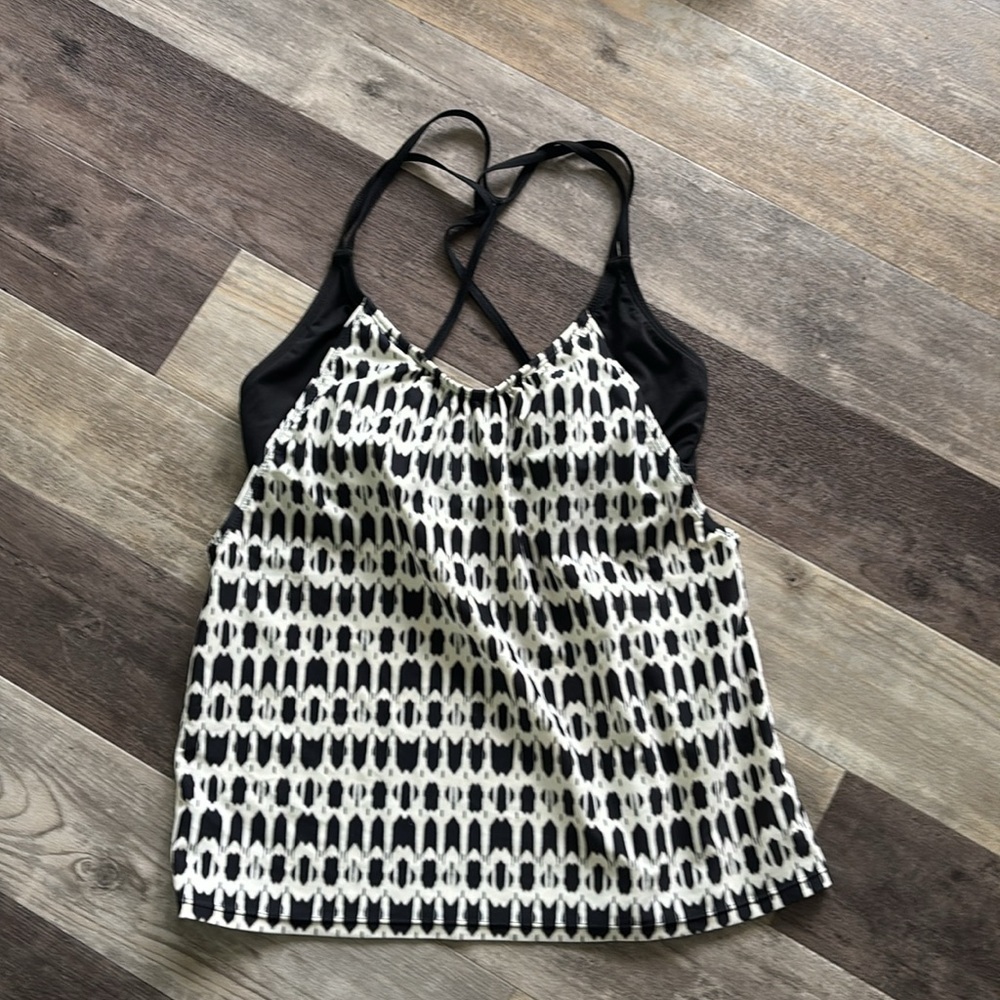 Athleta Tiki Removable Cups Halter Adjustable Straps UPF Tankini